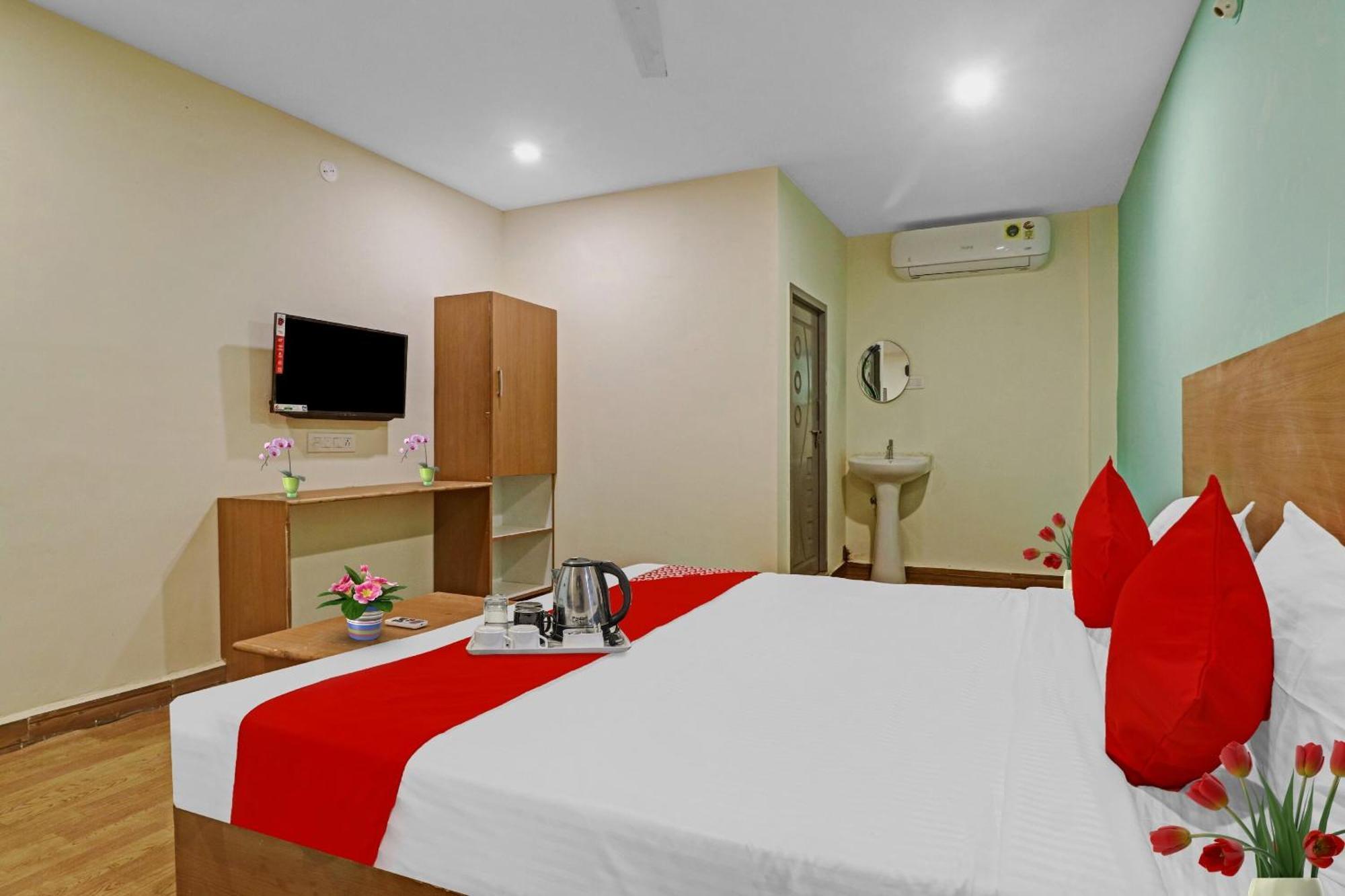 OYO 91582 Hotel Lavish Stay Hyderabad Exterior foto