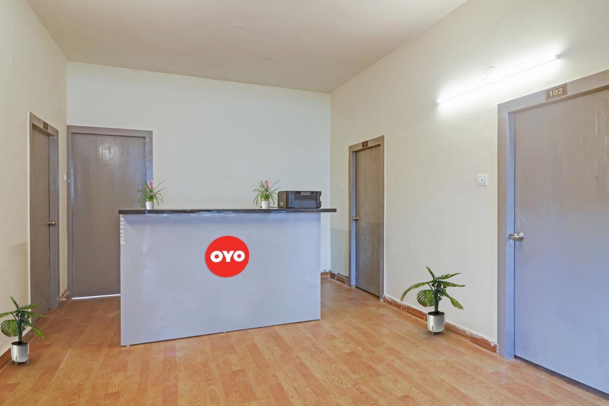 OYO 91582 Hotel Lavish Stay Hyderabad Exterior foto