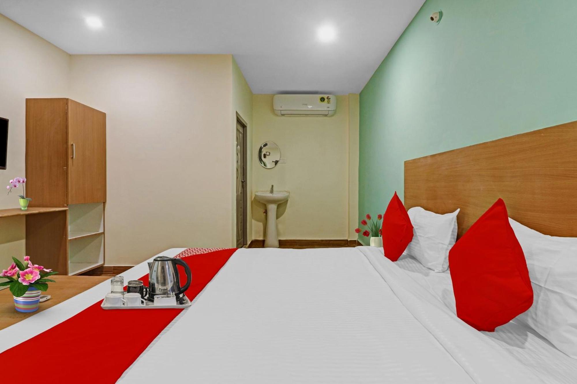 OYO 91582 Hotel Lavish Stay Hyderabad Exterior foto