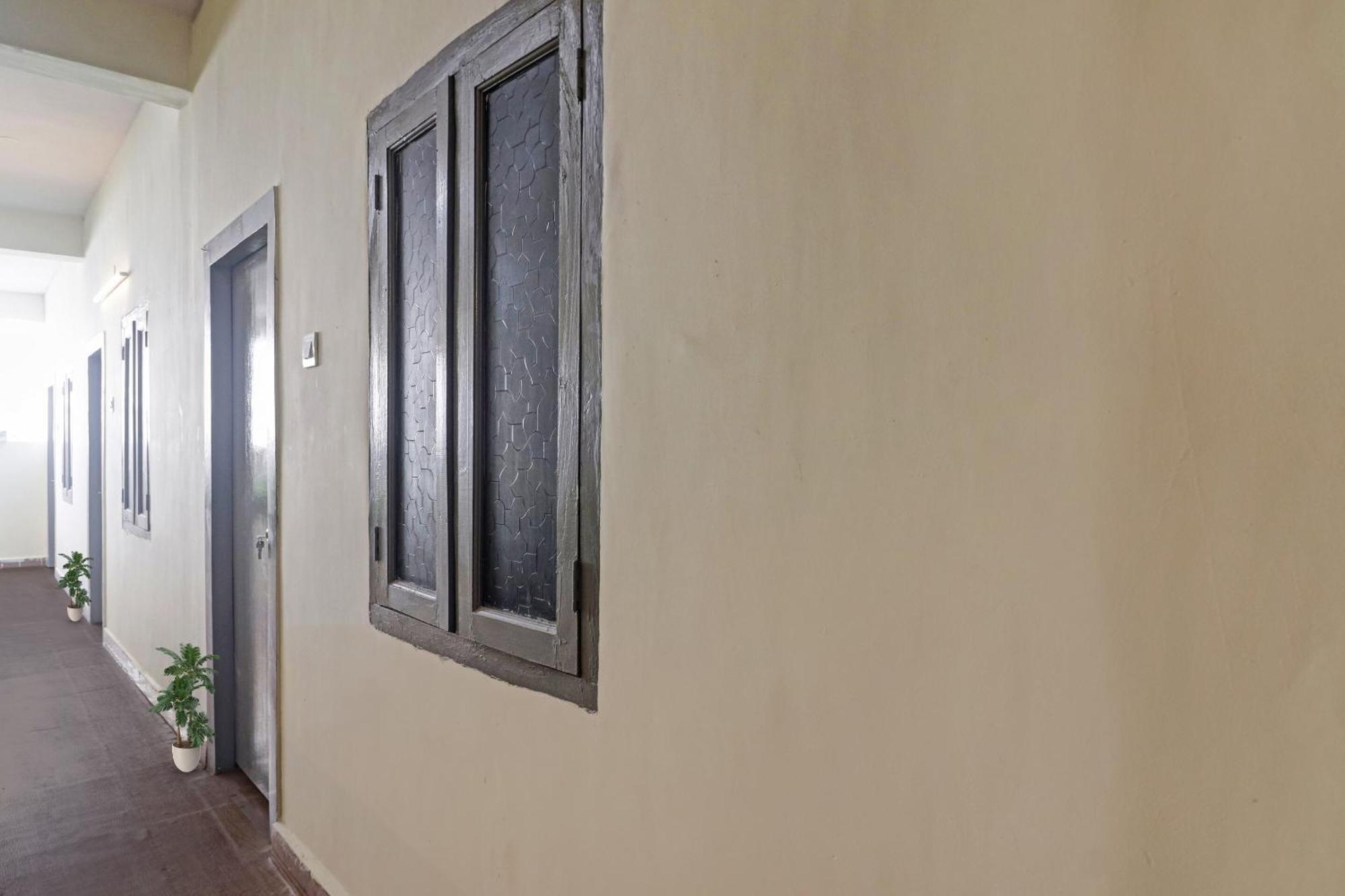 OYO 91582 Hotel Lavish Stay Hyderabad Exterior foto