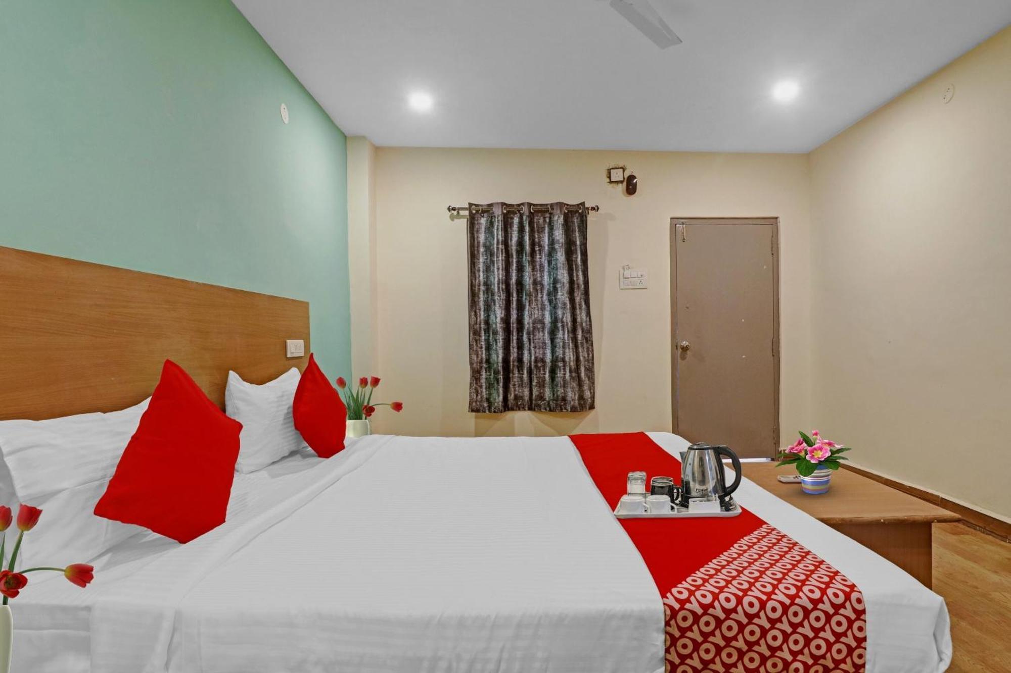 OYO 91582 Hotel Lavish Stay Hyderabad Exterior foto